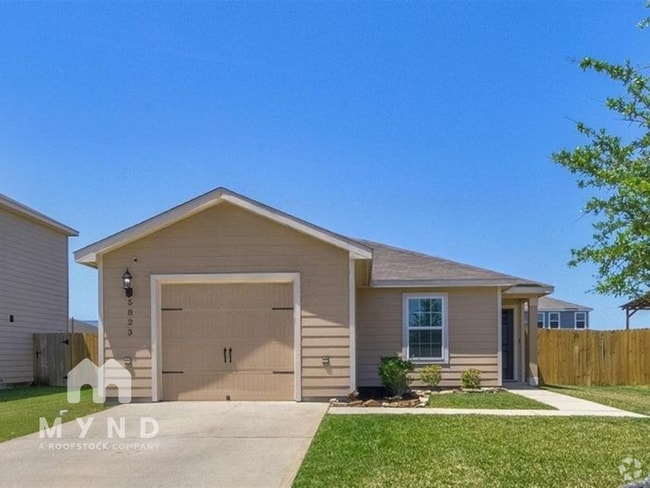 Building Photo - 5823 Treasure Cove Rd