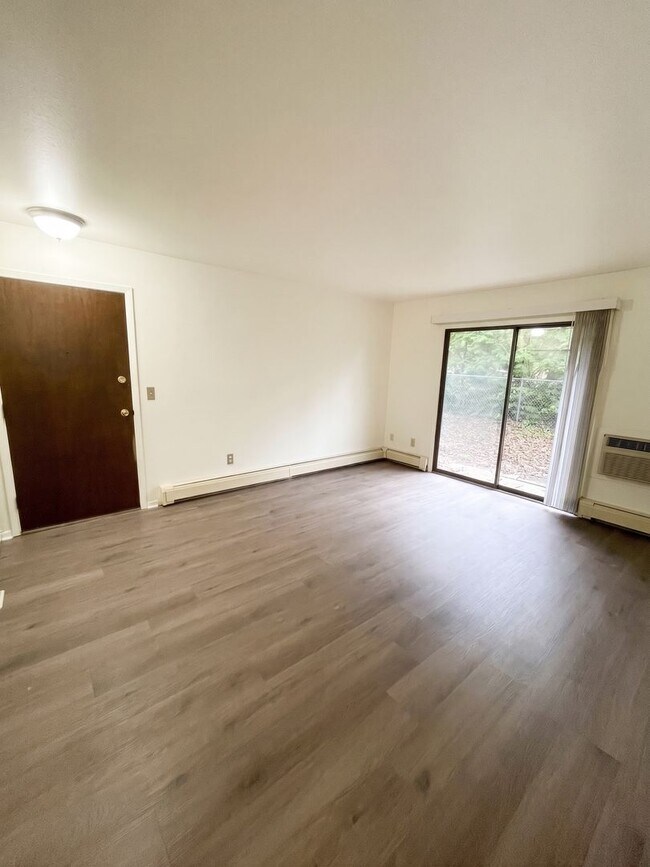Interior Photo - Sugar Creek Apartments