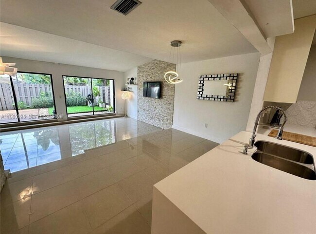 Foto del edificio - 10640 SW 75th Ln