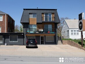 Building Photo - 5116 Leavenworth St