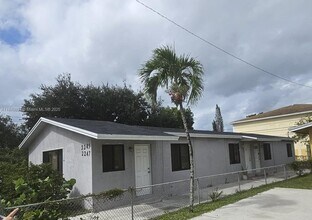 Building Photo - 2245 Freedom St