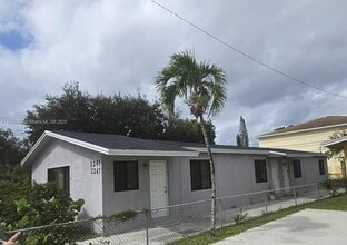 Building Photo - 2245 Freedom St