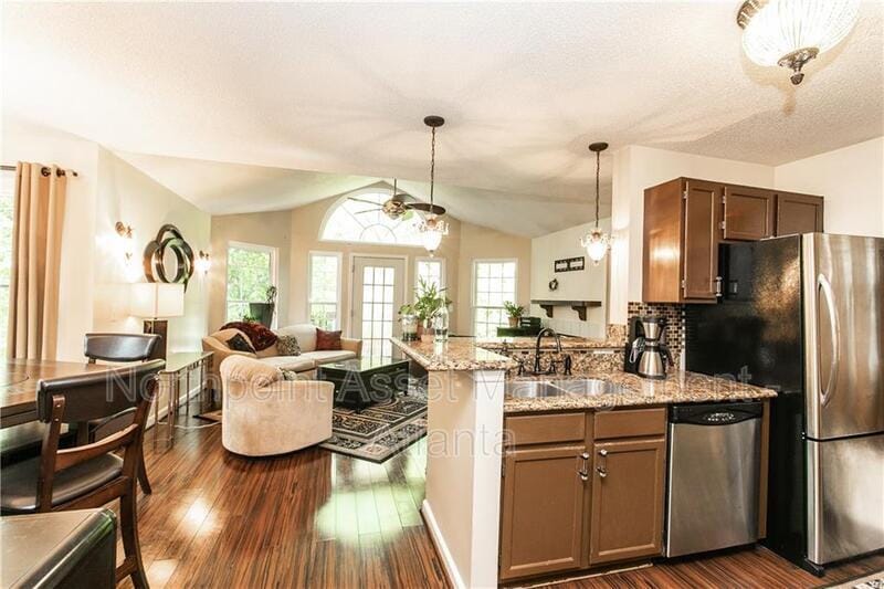 912 Wentworth Ct, Alpharetta, GA 30022 Condo for Rent in Alpharetta