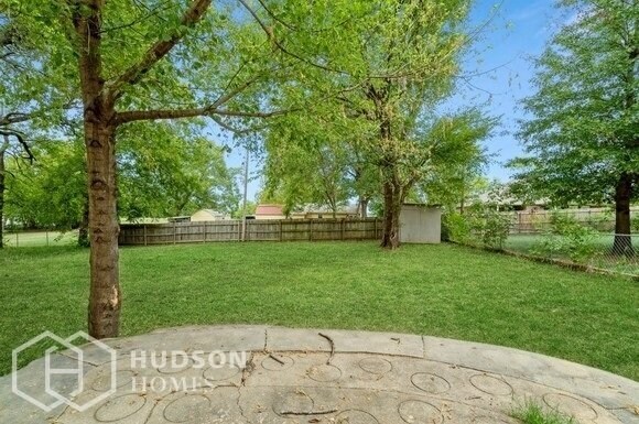 Building Photo - Move in by December 15th - GET $500 OF 1ST...