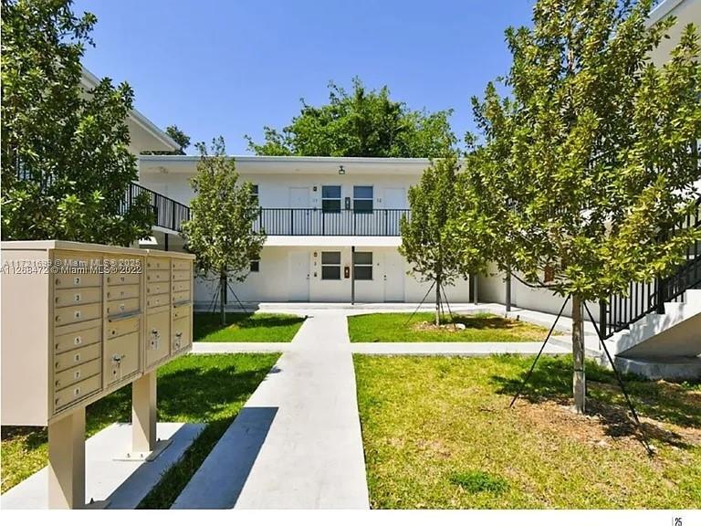 Foto principal - 1710 NW 1st Ct