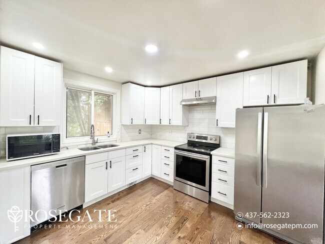 Building Photo - Newly Renovated 3-Bedroom Detached Home wi...