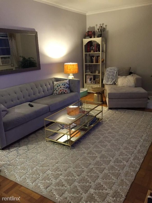 Foto del edificio - 425 E 72nd St