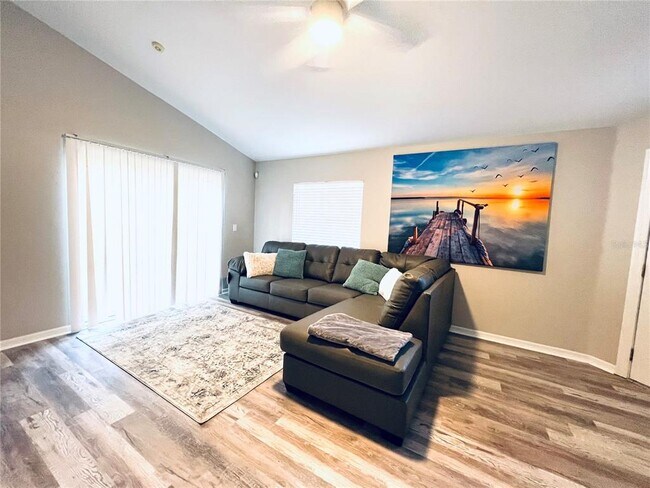 Foto del edificio - 2224 E 19th Ave