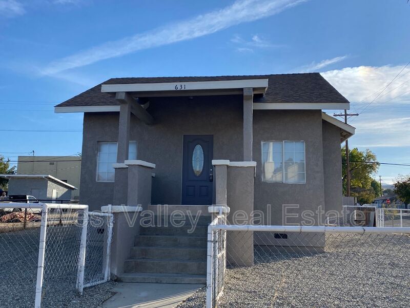 631 Kern St, Taft, CA 93268 House Rental in Taft, CA