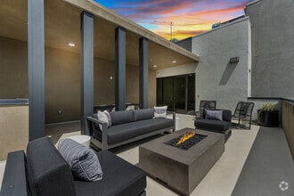 Building Photo - Alante