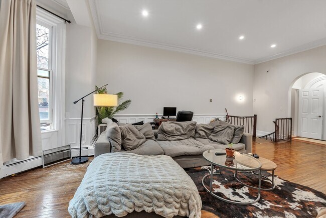 Foto del edificio - 103 Beacon St