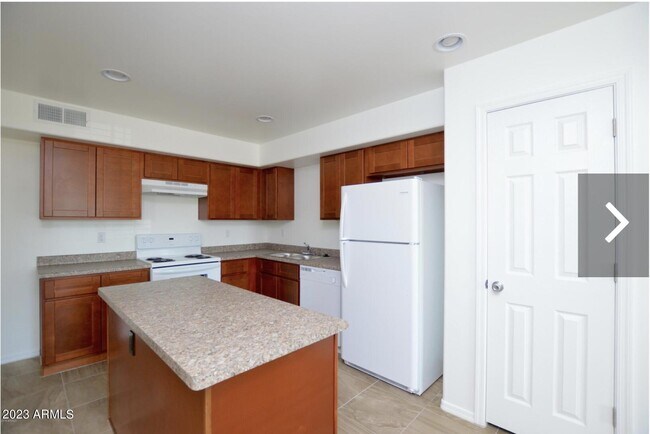 Foto del edificio - 10402 N 9th Ave