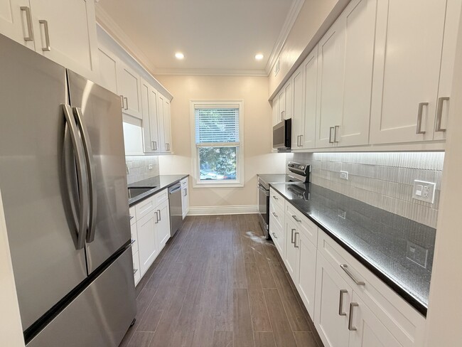 Foto del edificio - 670 W Sheridan Rd