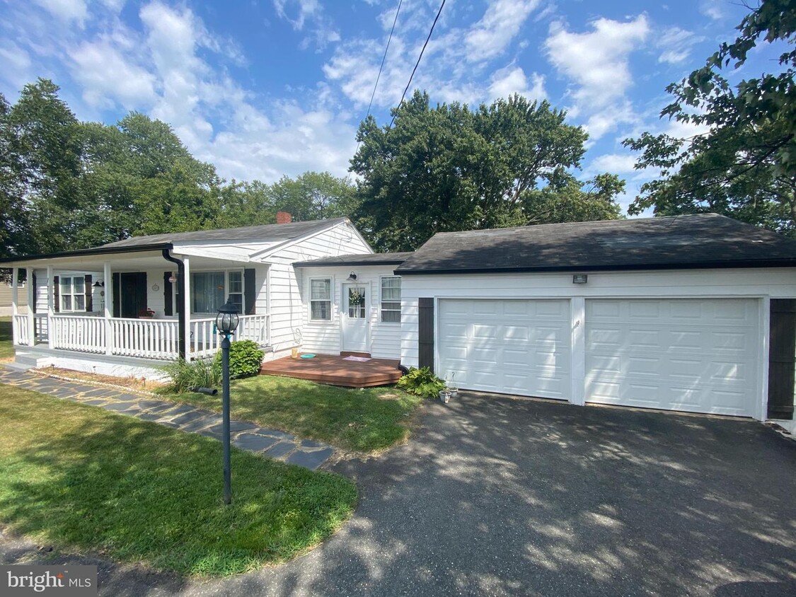 1705 Bragg Rd, Fredericksburg, VA 22407 House Rental in Fredericksburg, VA