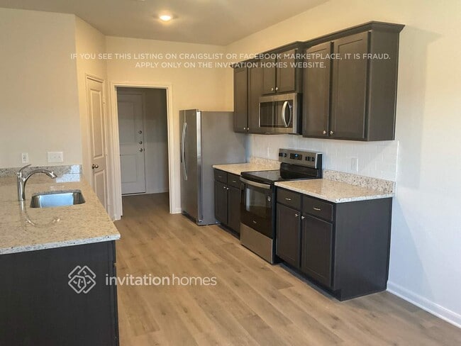 Building Photo - 10001 Pilot Pl