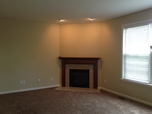 Building Photo - 1453 Meadowbright Lane