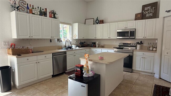 Foto del edificio - 9468 SW 221st Ln