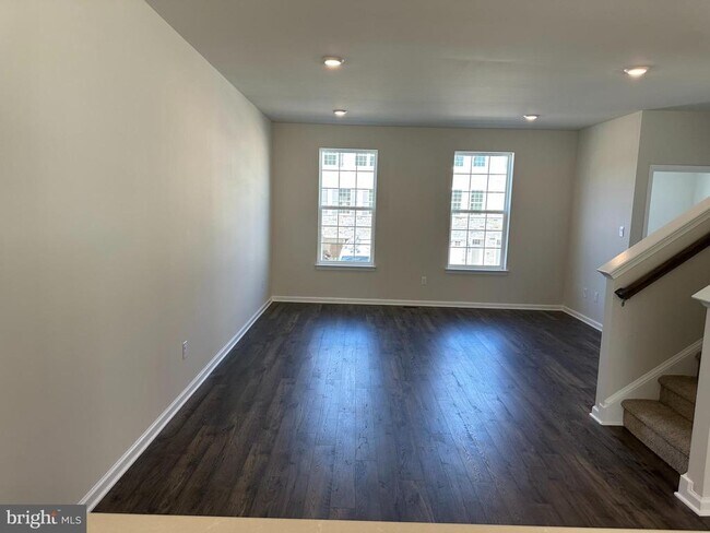 Foto del edificio - 493 Monte Farm Rd