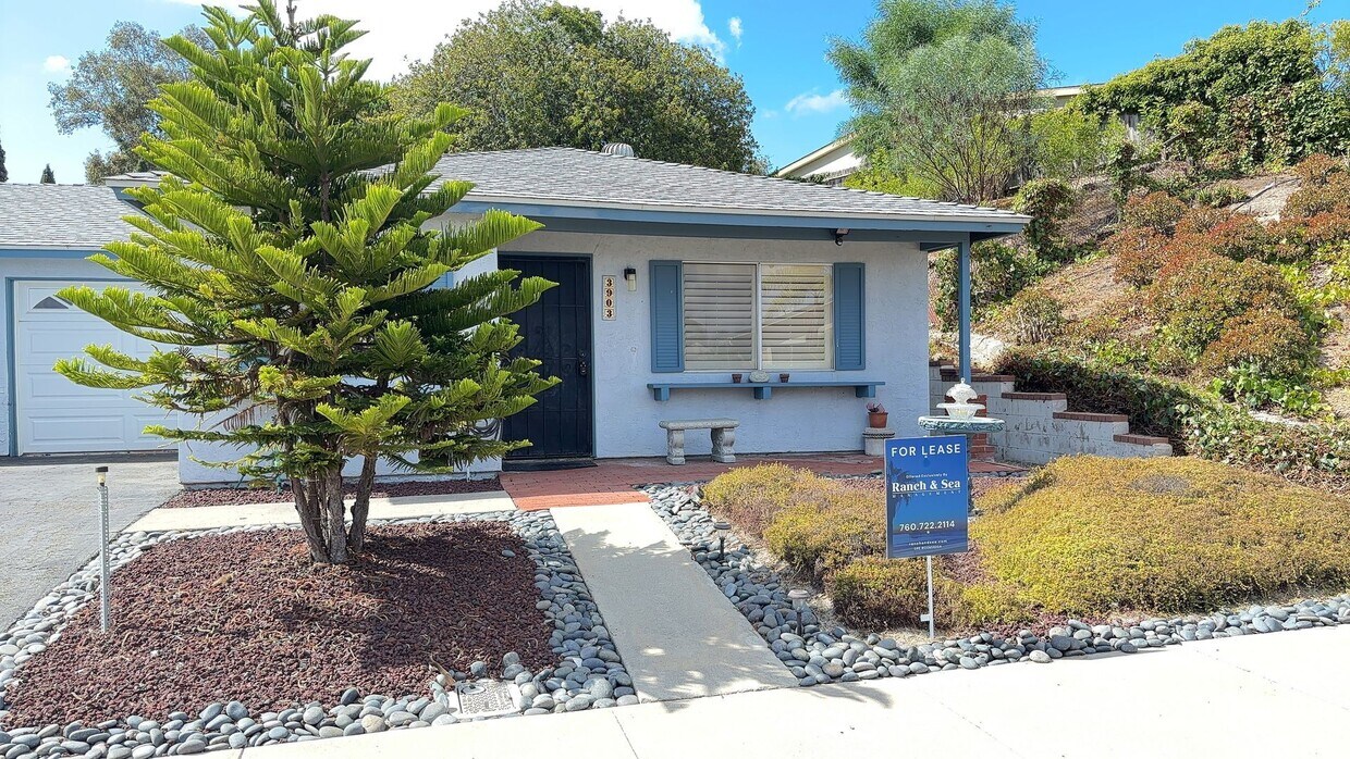 Foto principal - 55+ Single Story Home