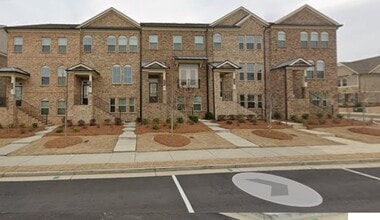 Building Photo - 3925 Redwood Dr