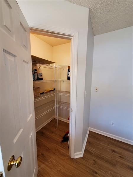 Foto del edificio - 3426 Chastain Glen Ln NE