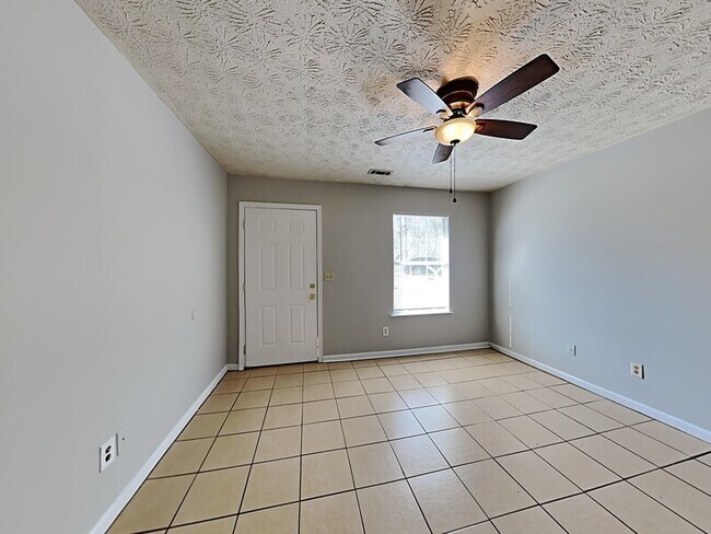 Photo - 6114 Green Acres Dr SW Apartment