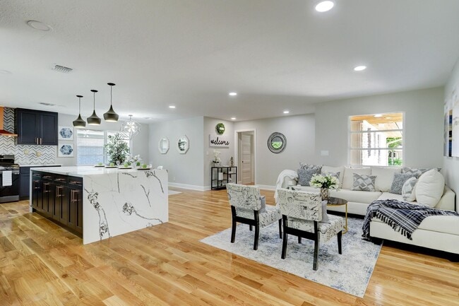 Building Photo - 11221 Elbeck Dr