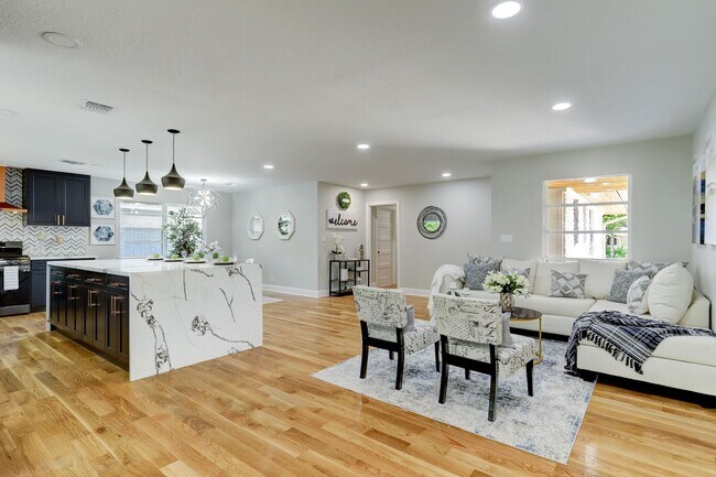 Foto del edificio - 11221 Elbeck Dr