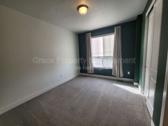 Foto del edificio - 12930 Galapago St