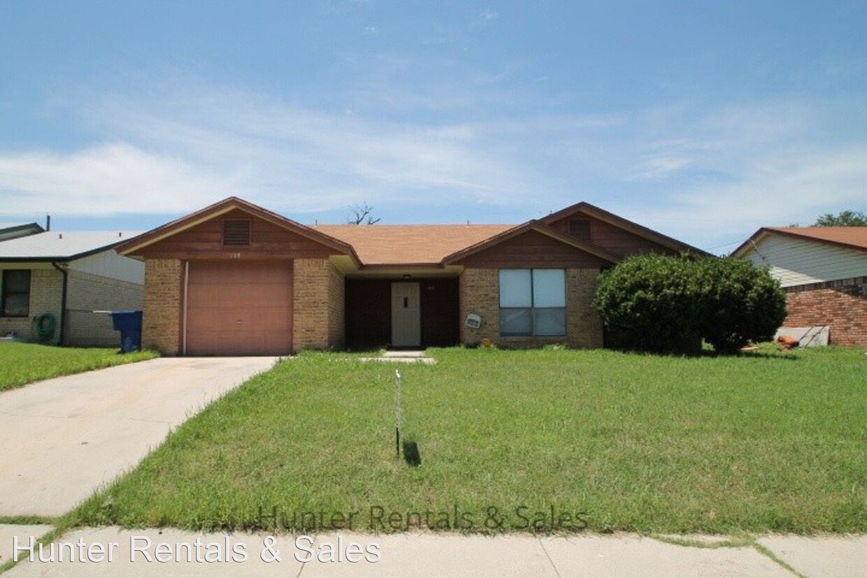 Primary Photo - 3 br, 2 bath House - 109 Blanket Dr