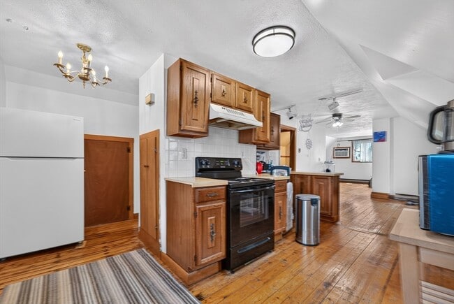 Building Photo - 49 Newbern Ave