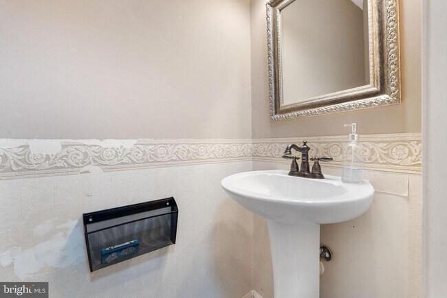 Foto del edificio - 520 Kingdom Ct