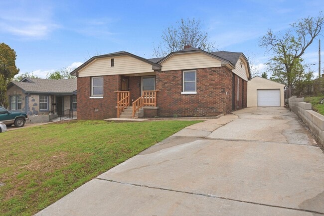 Photo - 2020 NE 30th St House