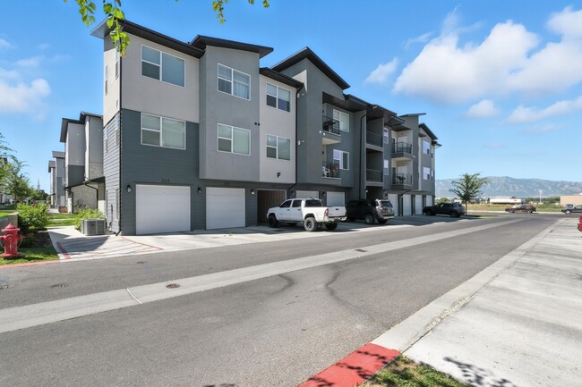 Foto del edificio - 470 W 15 S