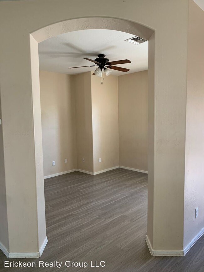 Foto del edificio - 11622 W Harrison St