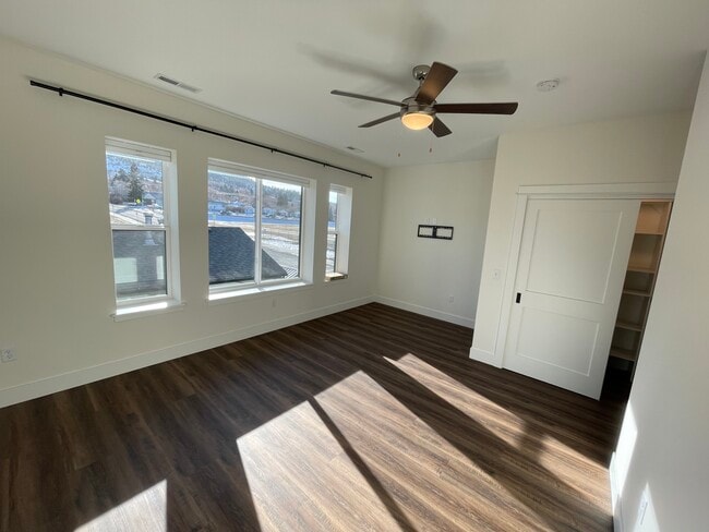 Building Photo - 1215 Allison St