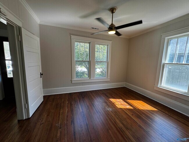 Foto del edificio - 1104 Randolph Ave SE