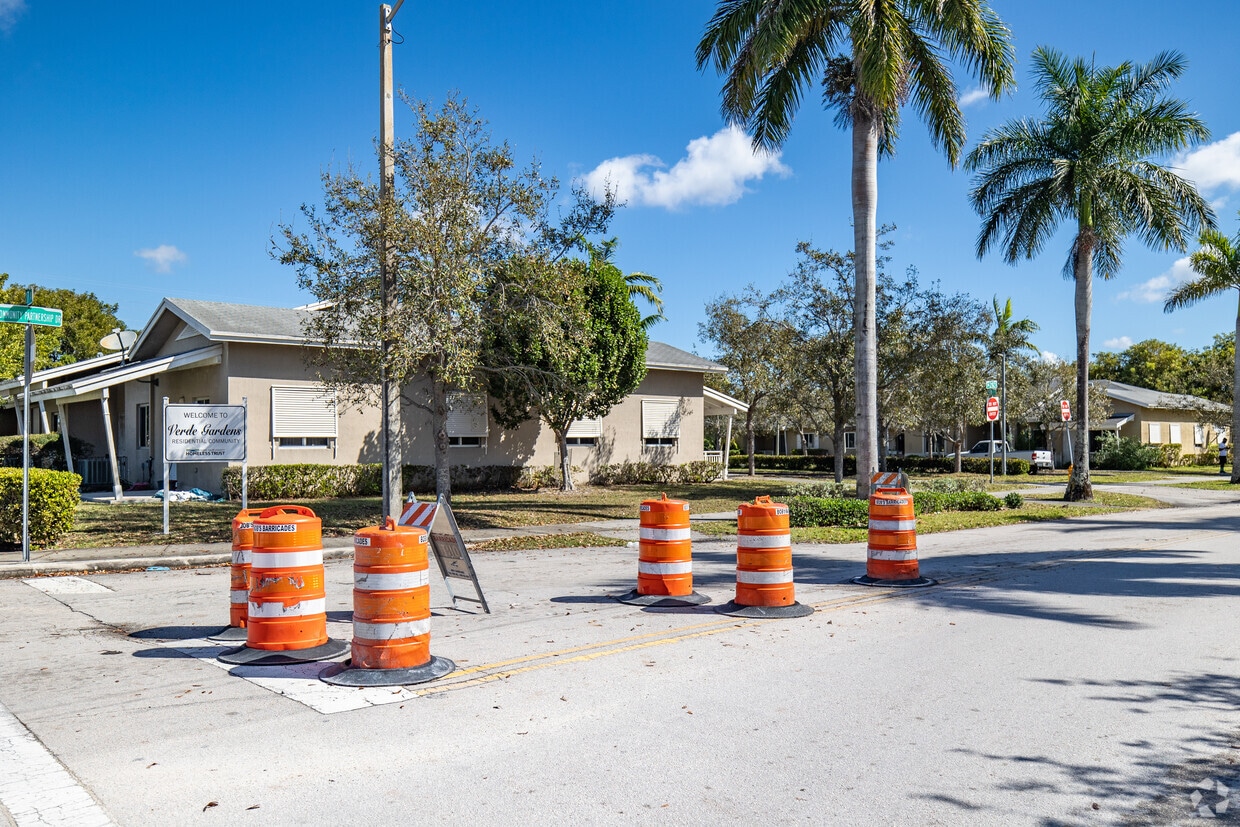 Entrance - Verde Gardens