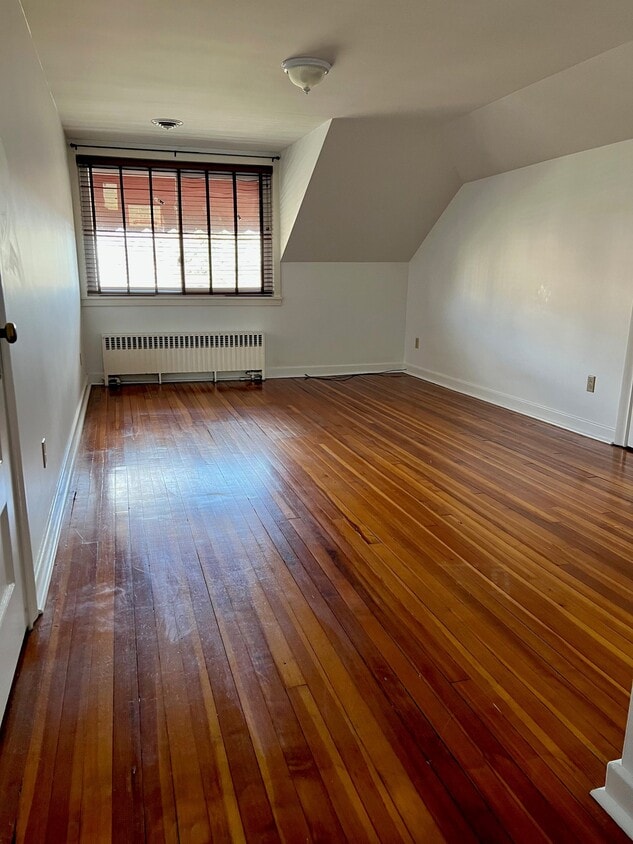 Building Photo - 165 S Beeson Ave