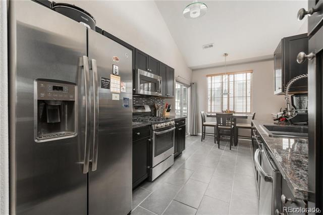 Foto del edificio - 22645 E Ontario Dr