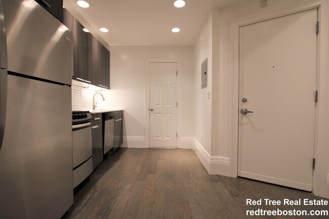 Foto del edificio - 270 Newbury St