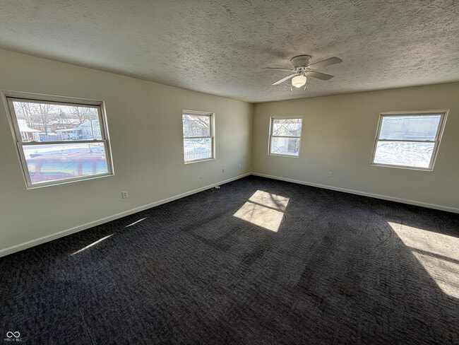 Building Photo - 315 N Jackson St