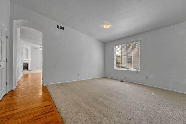 Foto del edificio - $2,795.00, 4-bed, 3-bath, 2175 sq ft ranch...