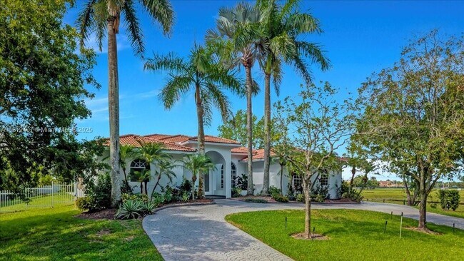 Foto del edificio - 16650 SW 67th Pl