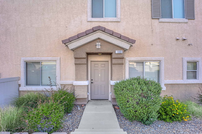 Building Photo - Living here is like taking a deep breath f...