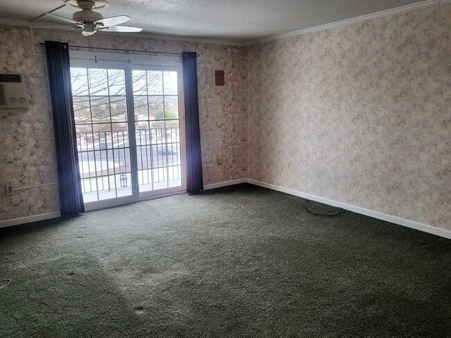 Building Photo - 1 Bittersweet Rd