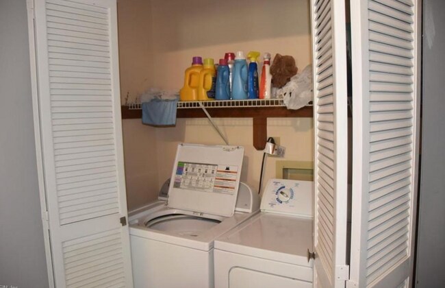 Foto del edificio - 2503 Cove Point Pl