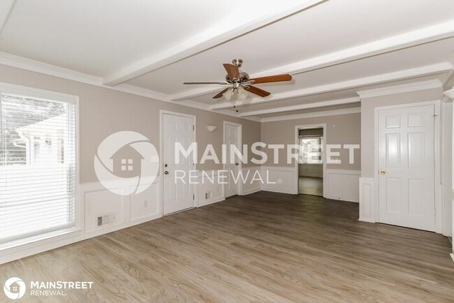 Building Photo - 4421 Apple Tree Dr, Stone Mountain, GA 30083