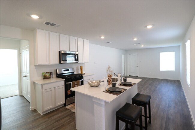 Building Photo - 14320 Leafy Willow Dr