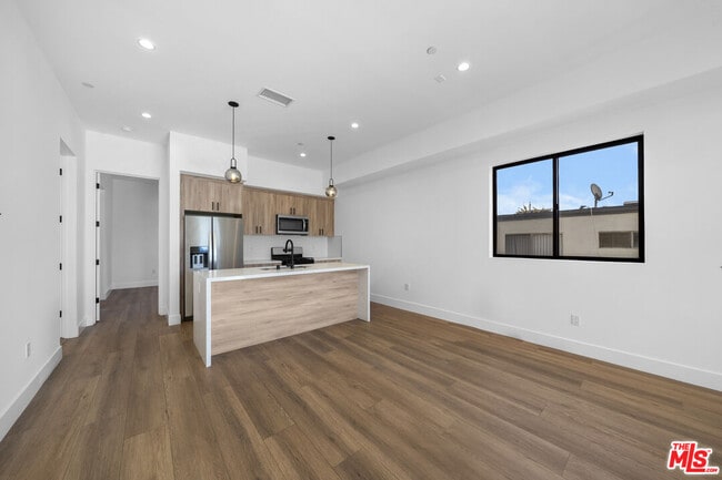 Foto del edificio - 10845 1/2 Morrison St